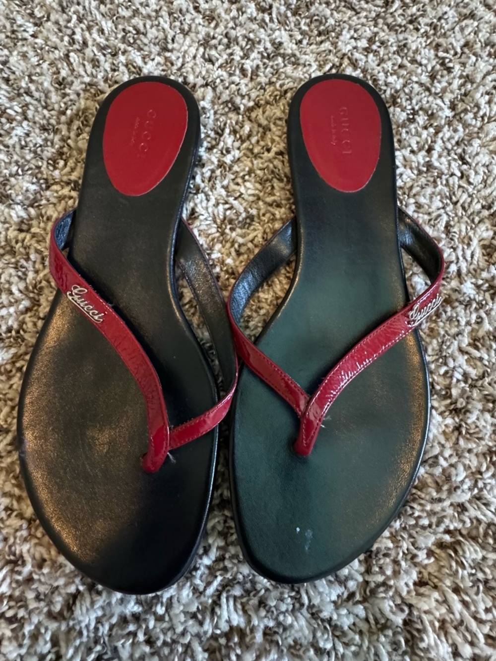 Women's sandals by Gucci 9/39 (is/euro).